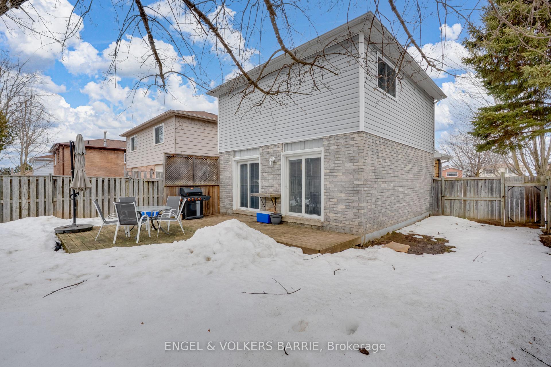 Photo 32 of 30 Garden Drive, Barrie, Allandale Heights — HOMEH