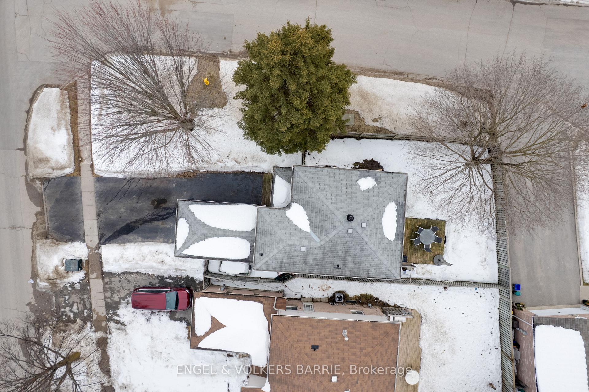 Photo 33 of 30 Garden Drive, Barrie, Allandale Heights — HOMEH