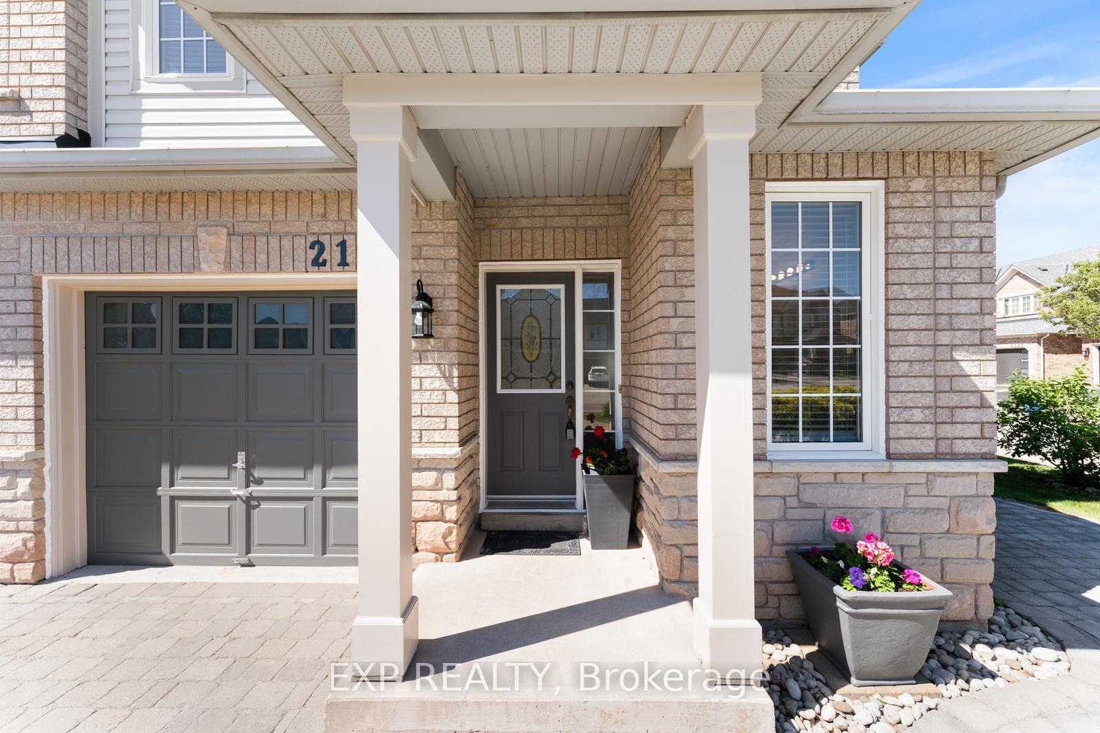 Photo 4 of 2168 Sutton Drive, Burlington, Orchard — HOMEH