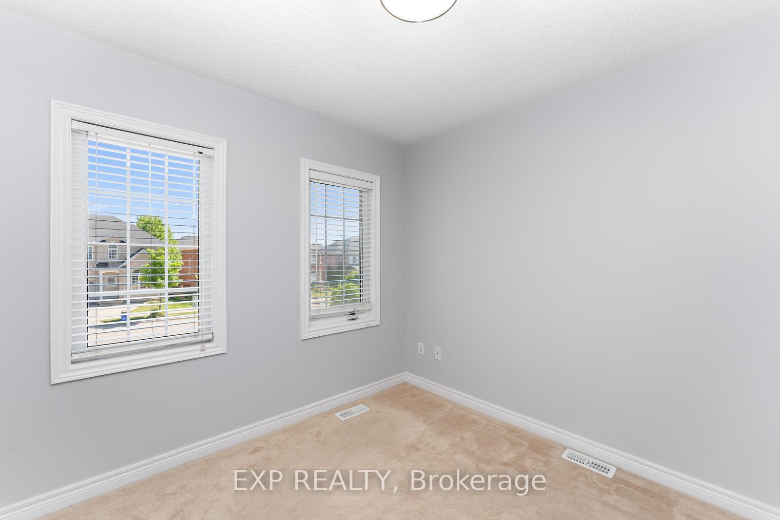 Photo 14 of 2168 Sutton Drive, Burlington, Orchard — HOMEH