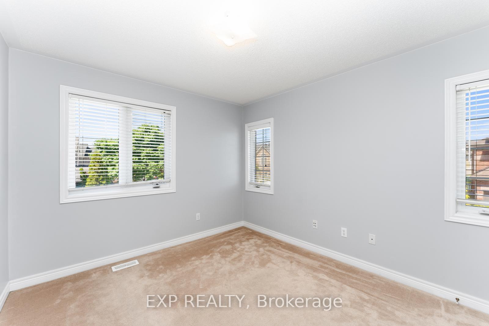 Photo 16 of 2168 Sutton Drive, Burlington, Orchard — HOMEH