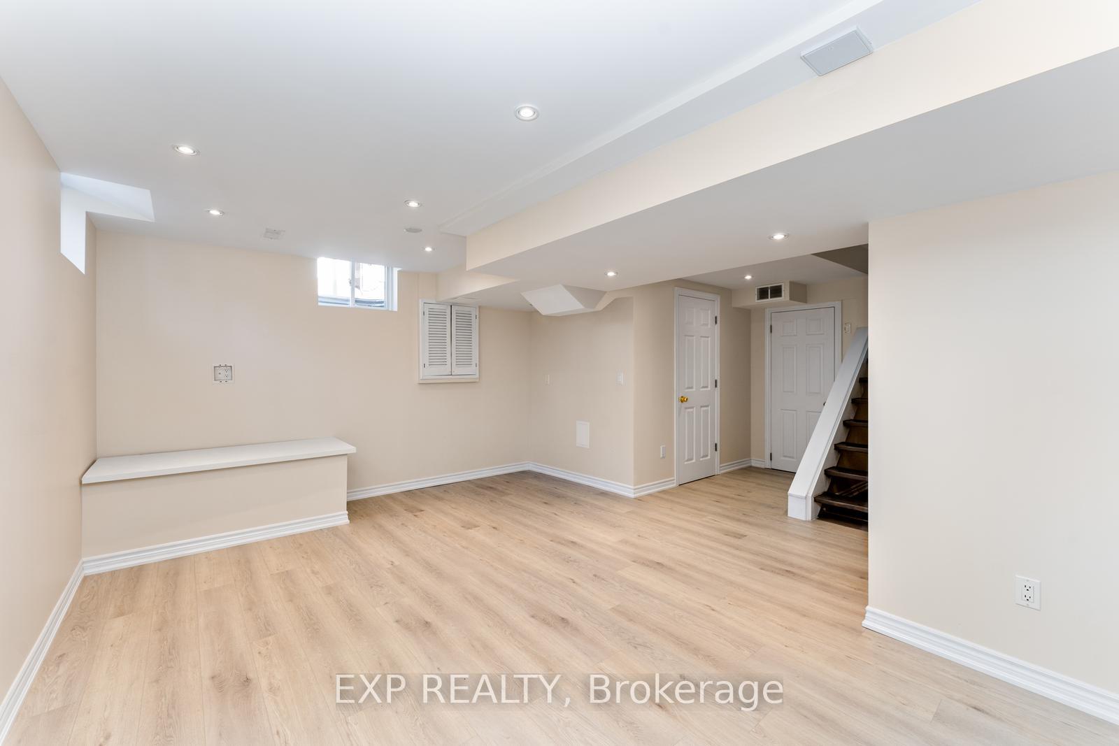 Photo 26 of 2168 Sutton Drive, Burlington, Orchard — HOMEH