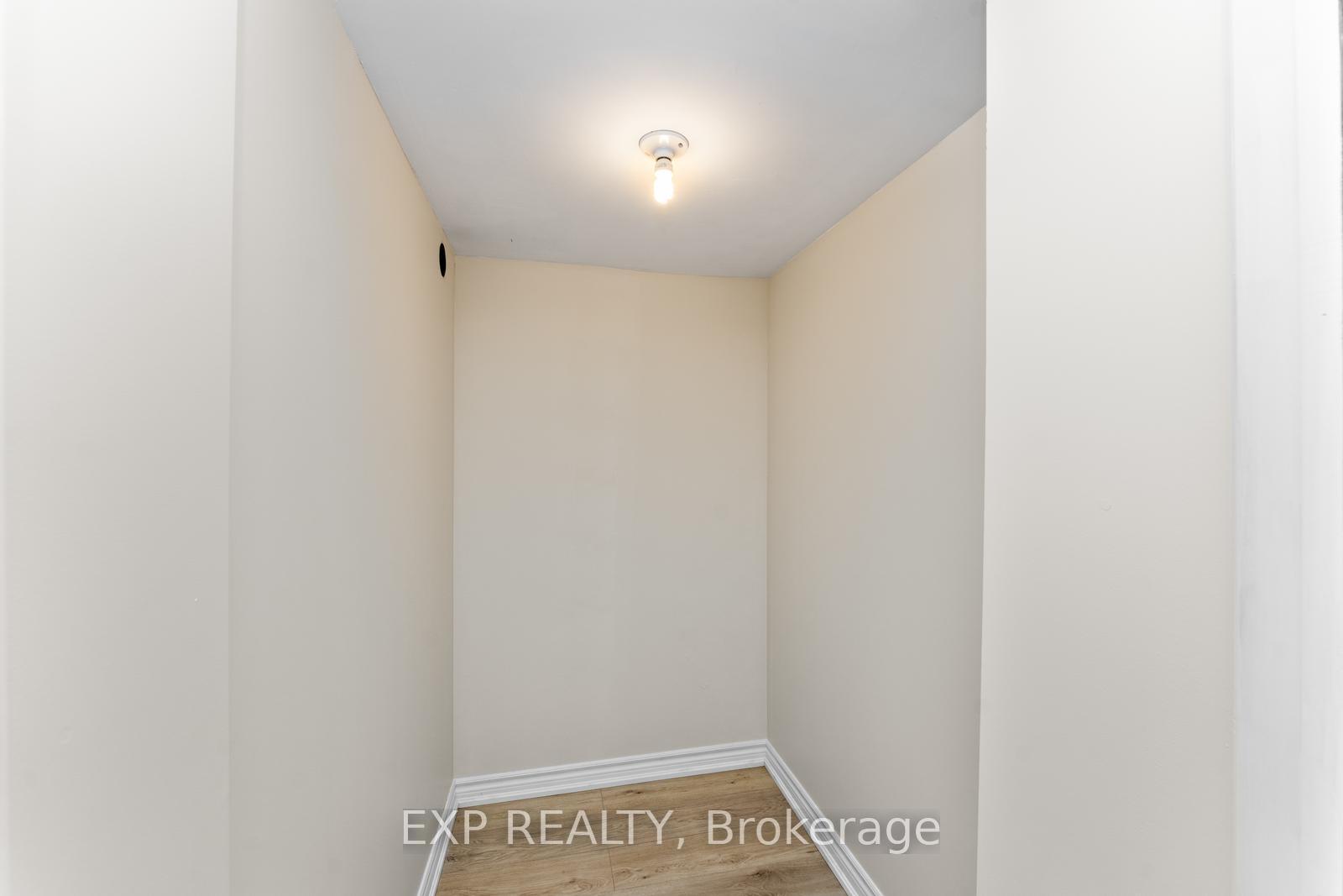 Photo 30 of 2168 Sutton Drive, Burlington, Orchard — HOMEH