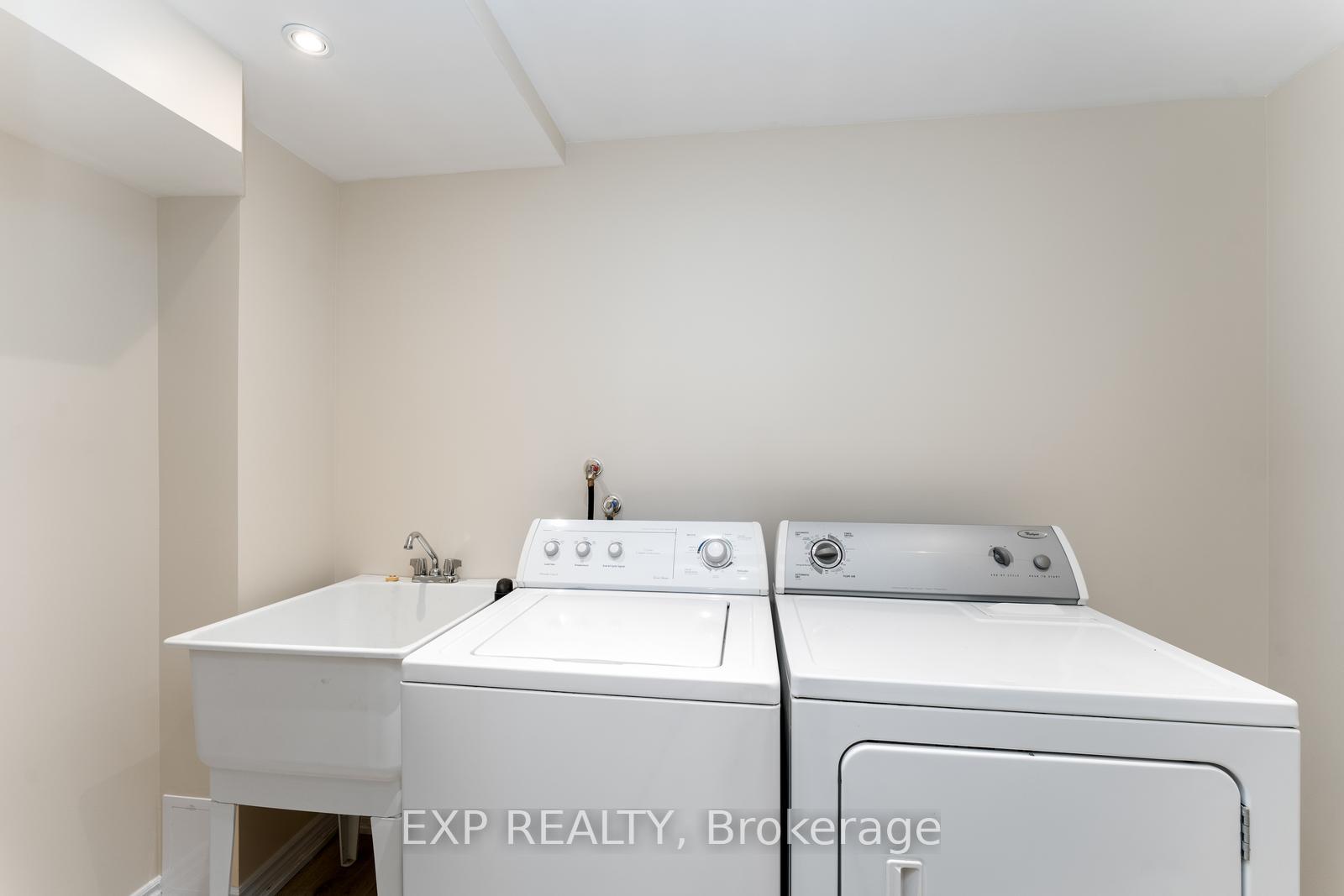 Photo 31 of 2168 Sutton Drive, Burlington, Orchard — HOMEH