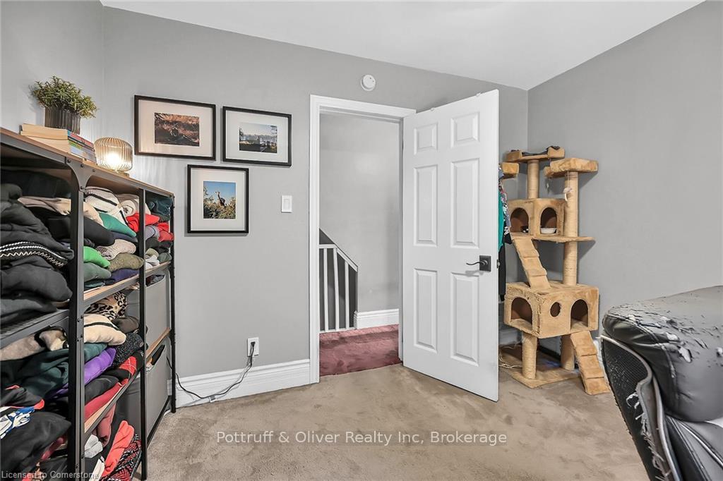 Photo 12 of 49 East Bend Avenue S, Hamilton, Crown Point — HOMEH