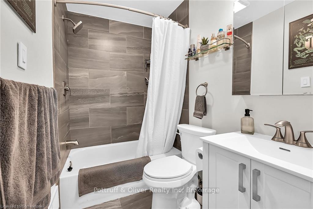Photo 13 of 49 East Bend Avenue S, Hamilton, Crown Point — HOMEH