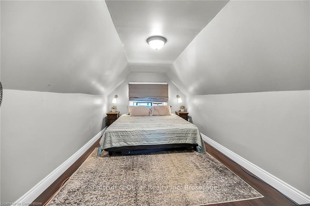 Photo 21 of 49 East Bend Avenue S, Hamilton, Crown Point — HOMEH