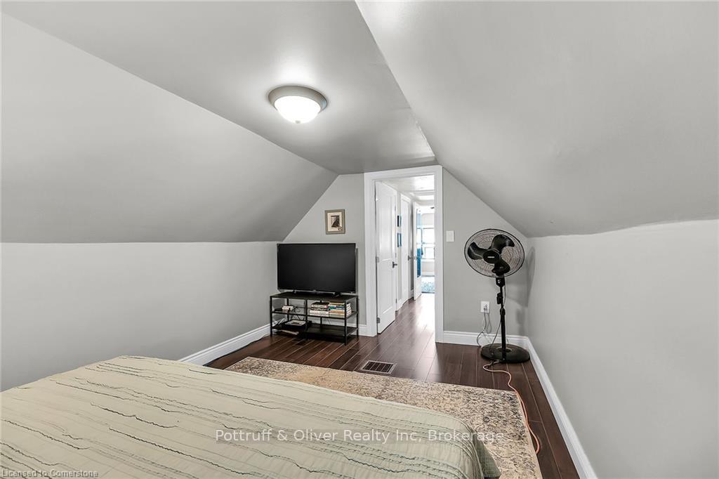 Photo 22 of 49 East Bend Avenue S, Hamilton, Crown Point — HOMEH