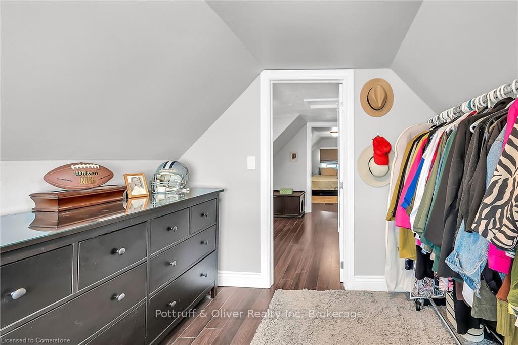 Photo 23 of 49 East Bend Avenue S, Hamilton, Crown Point — HOMEH