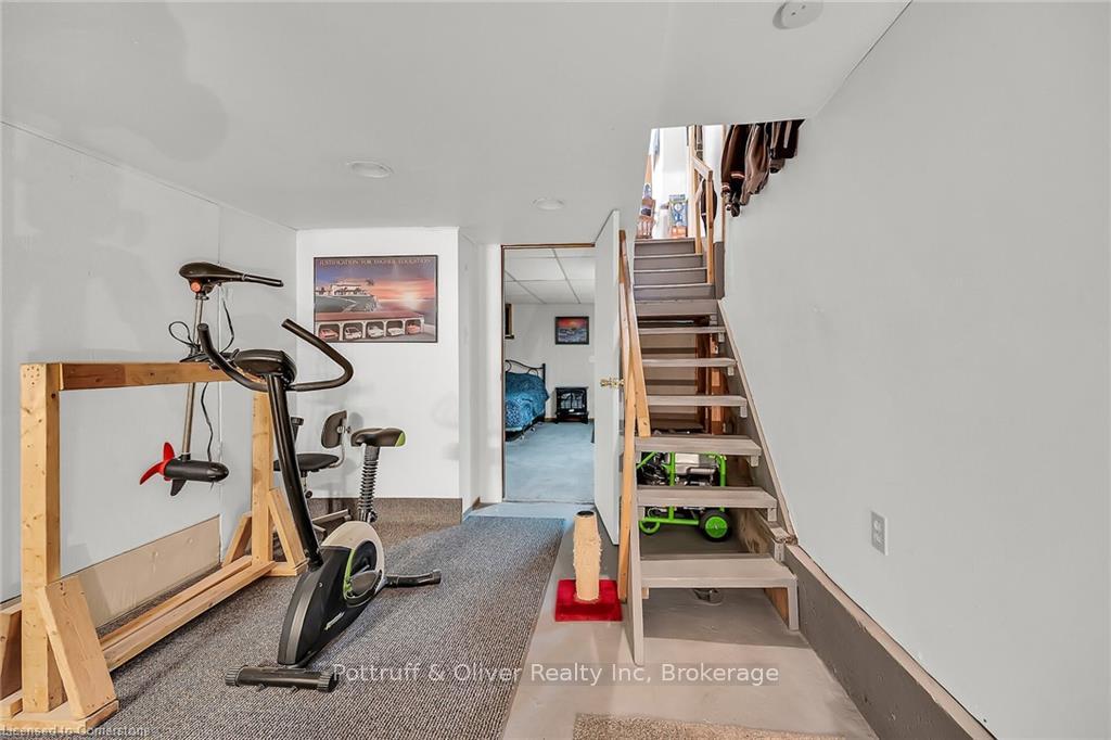 Photo 38 of 49 East Bend Avenue S, Hamilton, Crown Point — HOMEH