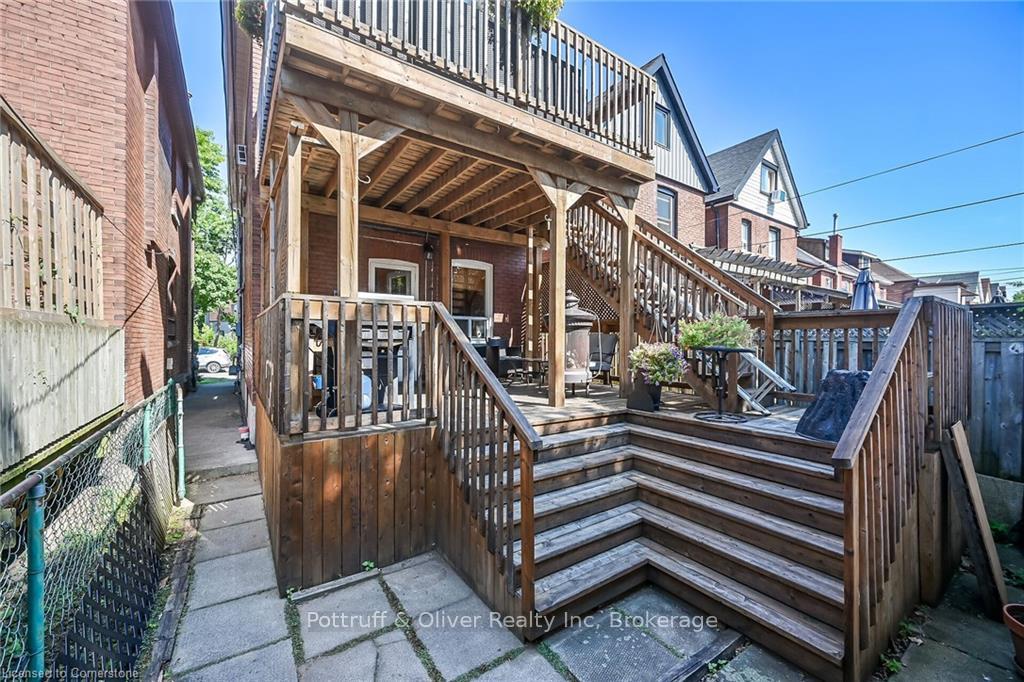 Photo 39 of 49 East Bend Avenue S, Hamilton, Crown Point — HOMEH