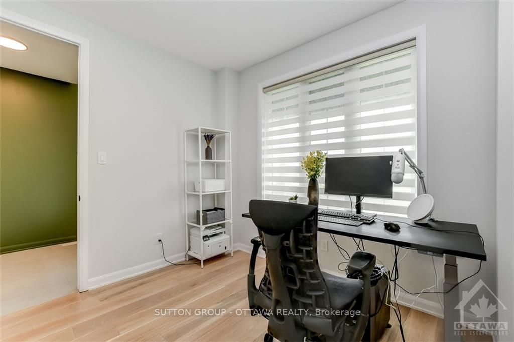 Photo 6 of 726 Cappamore Drive, Ottawa, Barrhaven - Half Moon Bay — HOMEH