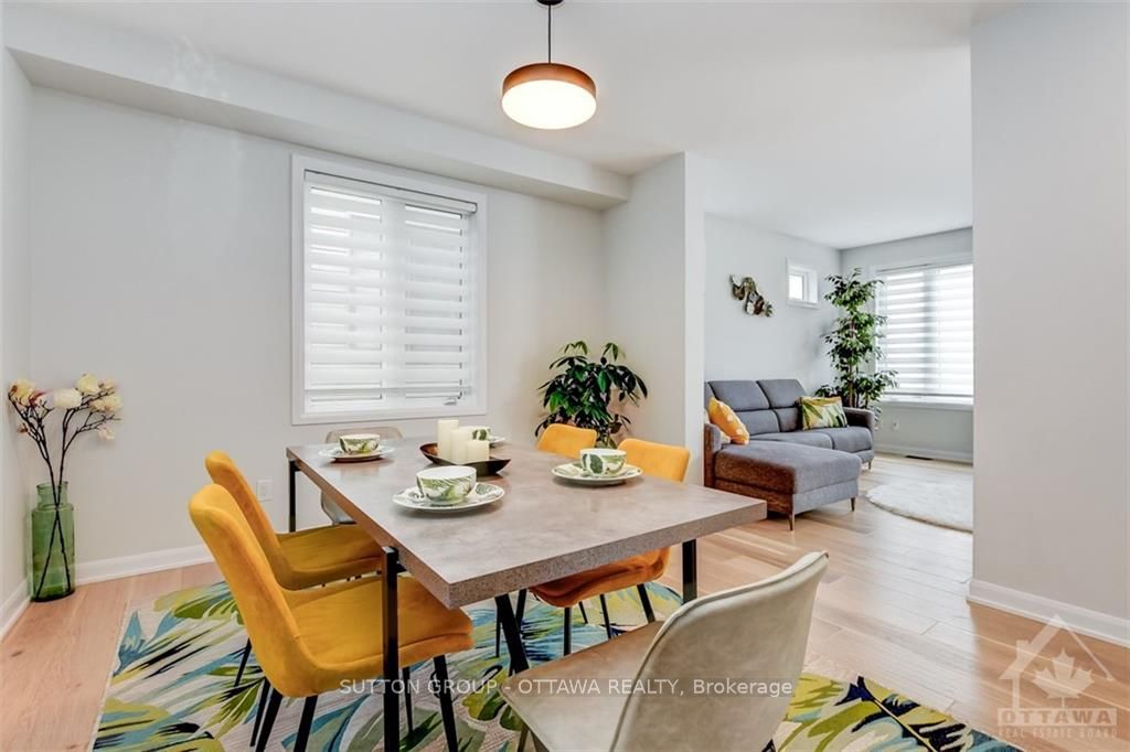 Photo 7 of 726 Cappamore Drive, Ottawa, Barrhaven - Half Moon Bay — HOMEH