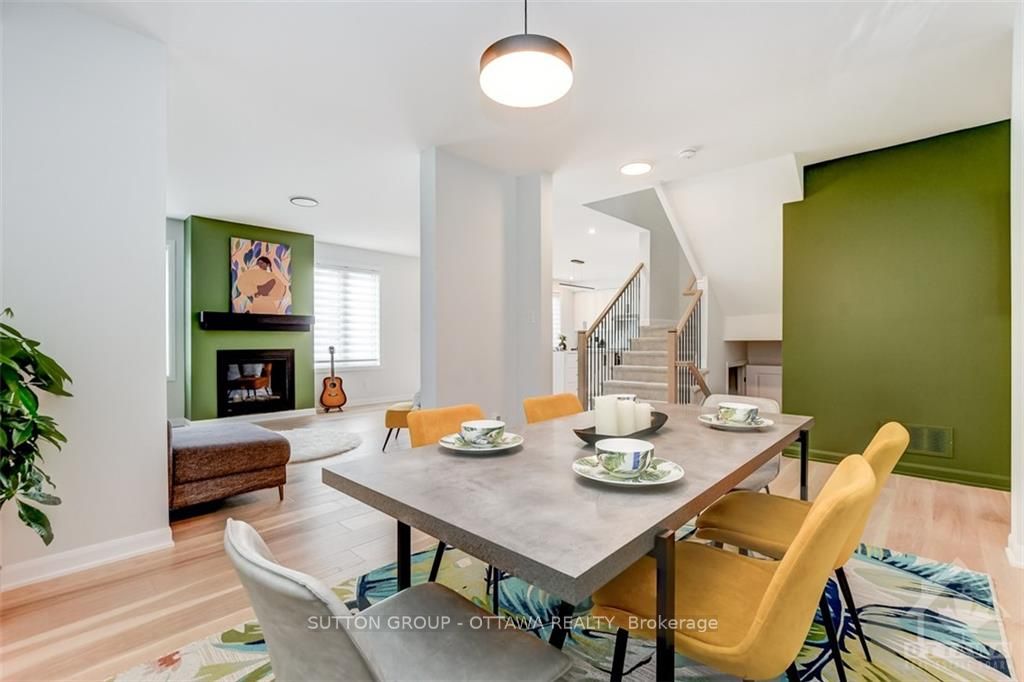 Photo 8 of 726 Cappamore Drive, Ottawa, Barrhaven - Half Moon Bay — HOMEH