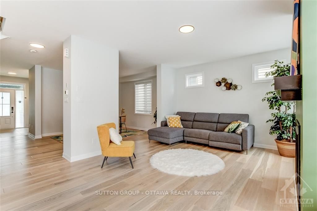Photo 12 of 726 Cappamore Drive, Ottawa, Barrhaven - Half Moon Bay — HOMEH