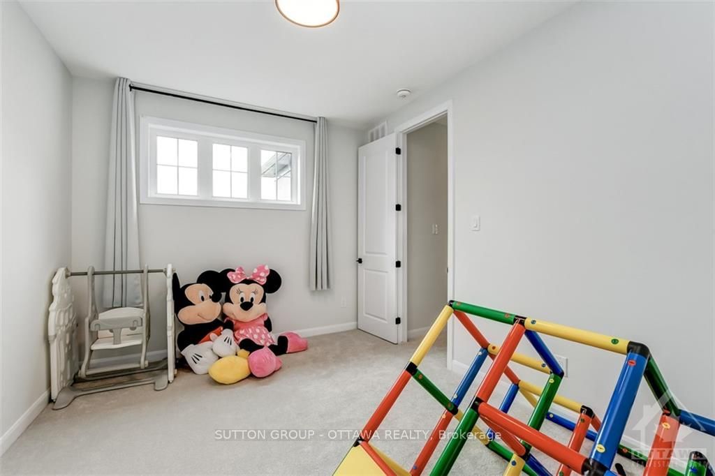 Photo 24 of 726 Cappamore Drive, Ottawa, Barrhaven - Half Moon Bay — HOMEH