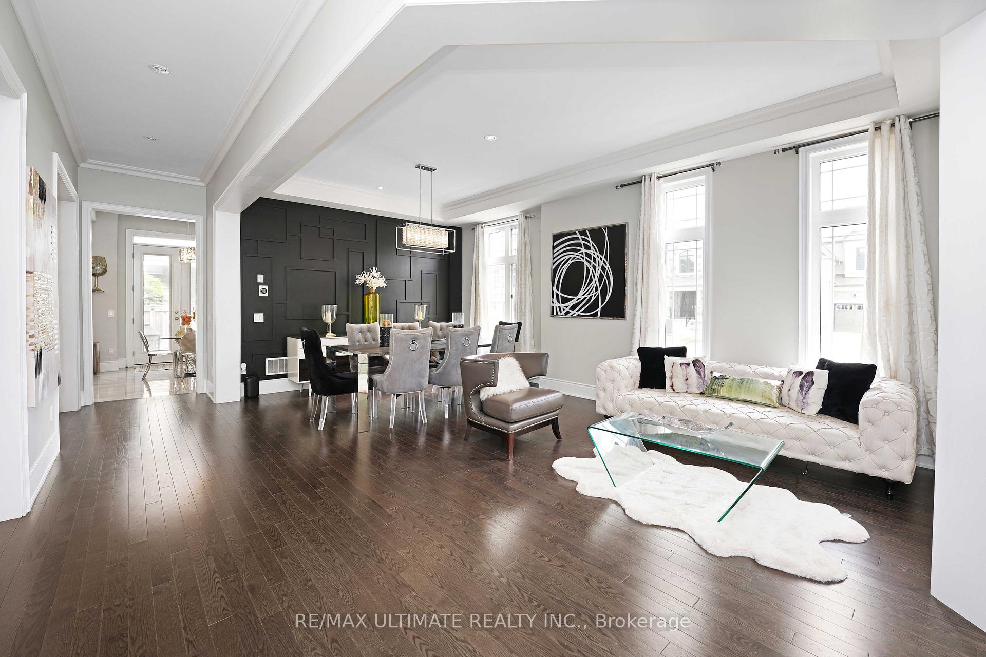 Photo 15 of 143 Dunrobin Crescent, Vaughan, Kleinburg — HOMEH