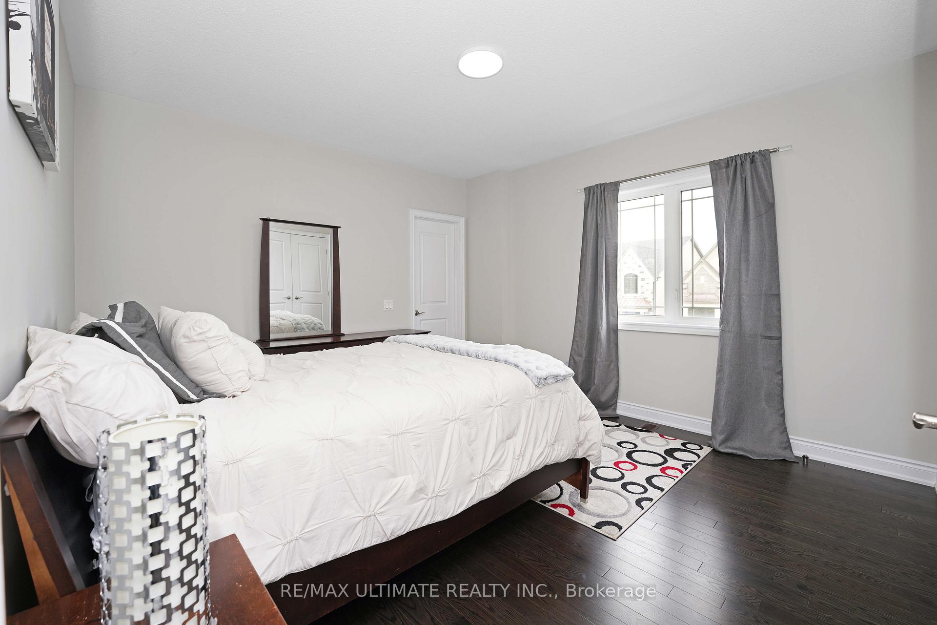 Photo 30 of 143 Dunrobin Crescent, Vaughan, Kleinburg — HOMEH