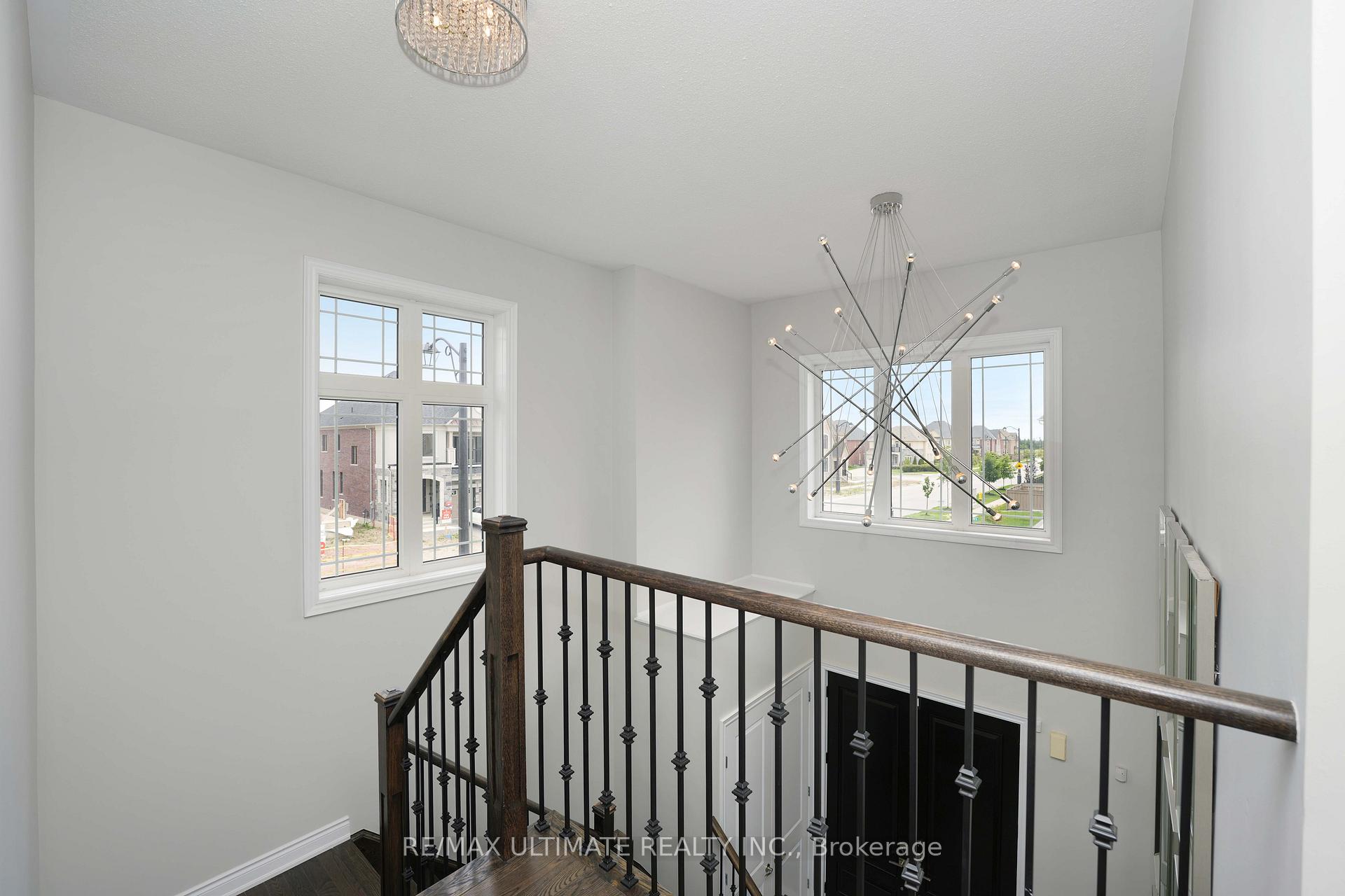 Photo 44 of 143 Dunrobin Crescent, Vaughan, Kleinburg — HOMEH