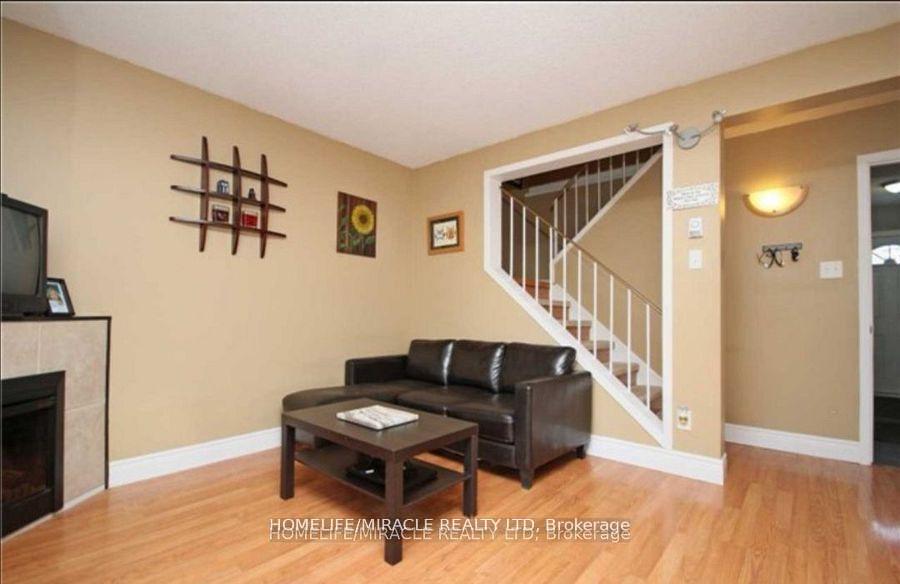 Photo 1 of Unit Upper, 41 Hindquarter Court, Brampton, Central Park — HOMEH