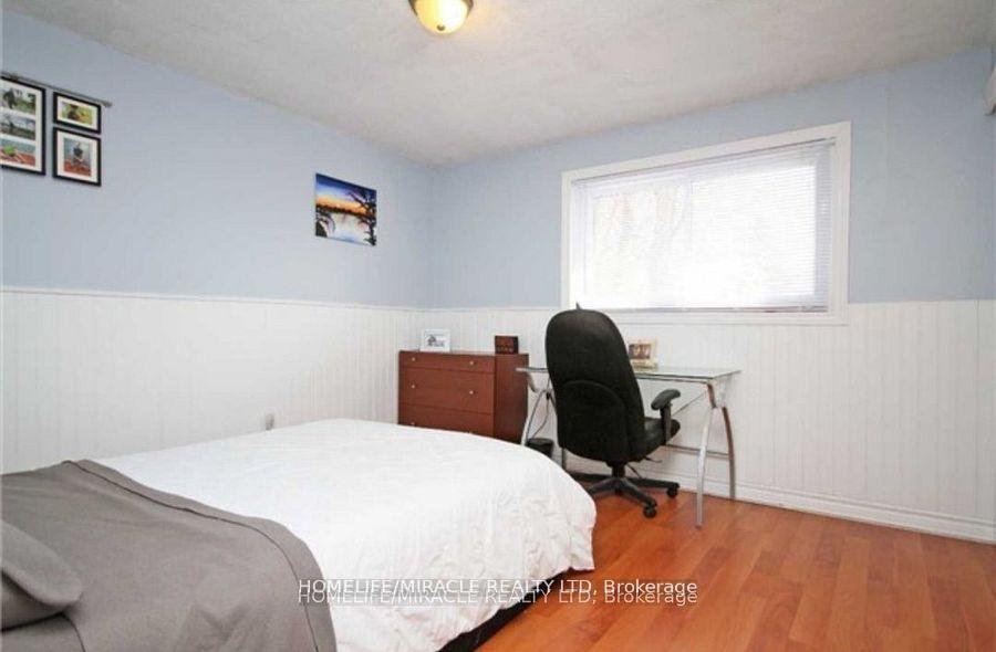Photo 9 of Unit Upper, 41 Hindquarter Court, Brampton, Central Park — HOMEH