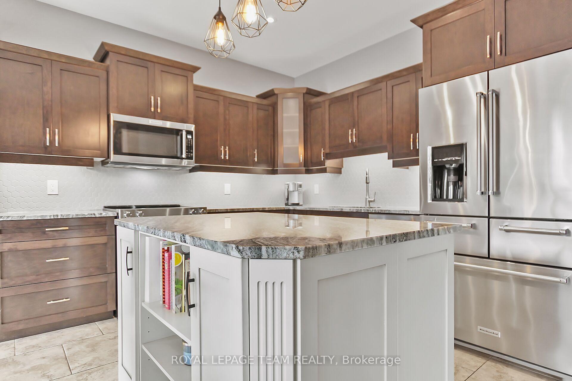 Photo 12 of 949 Rossburn Crescent, Ottawa, Barrhaven - Stonebridge — HOMEH
