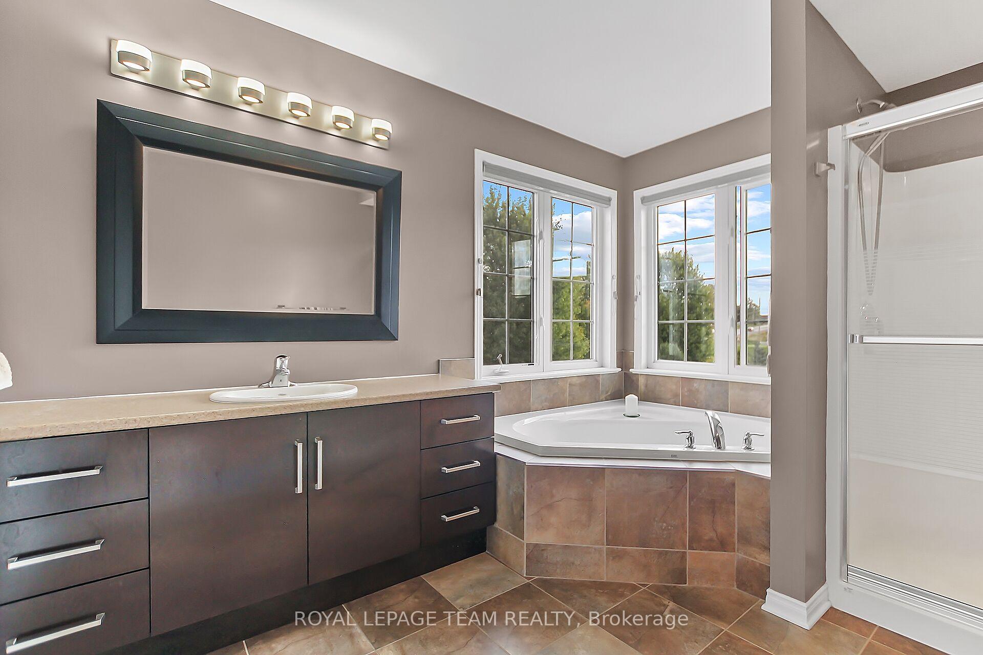 Photo 21 of 949 Rossburn Crescent, Ottawa, Barrhaven - Stonebridge — HOMEH
