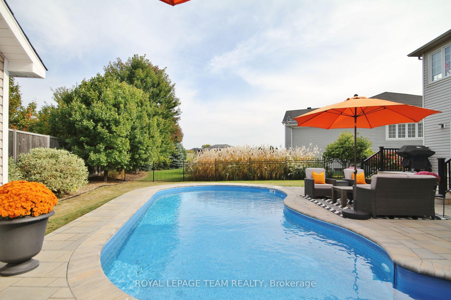 Photo 36 of 949 Rossburn Crescent, Ottawa, Barrhaven - Stonebridge — HOMEH