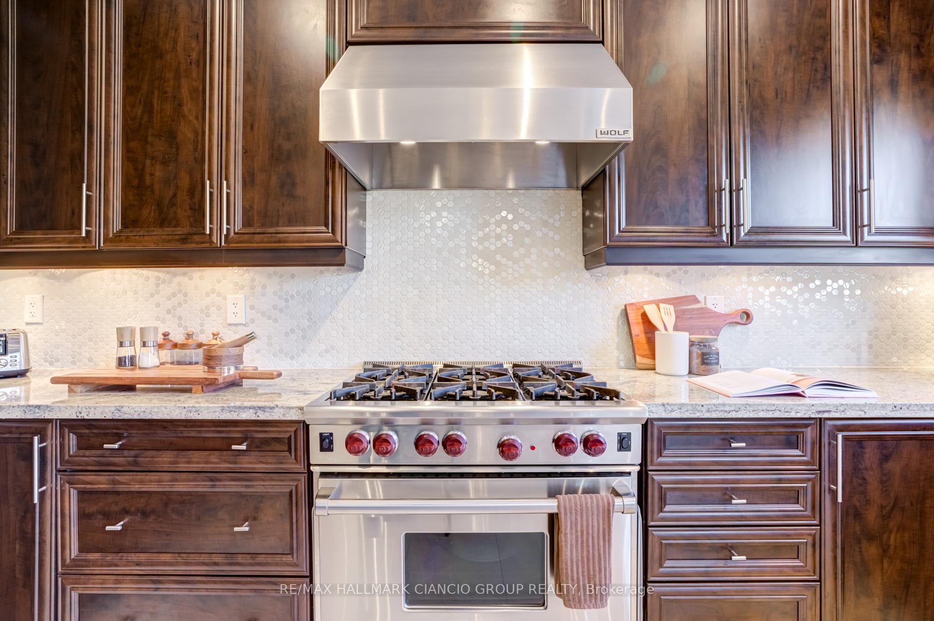 Photo 14 of 81 Aidan Drive, Vaughan, Vellore Village — HOMEH