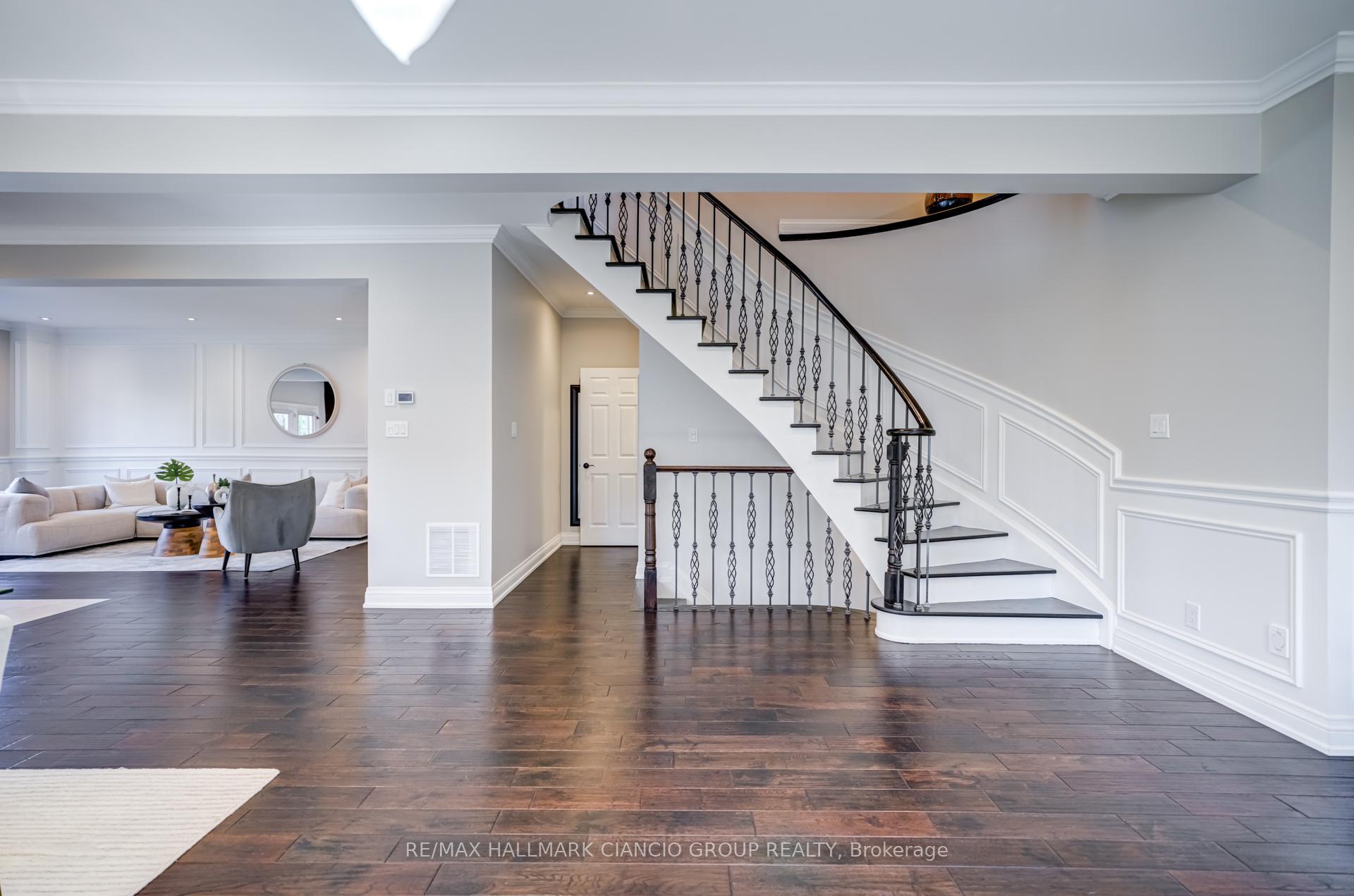 Photo 16 of 81 Aidan Drive, Vaughan, Vellore Village — HOMEH