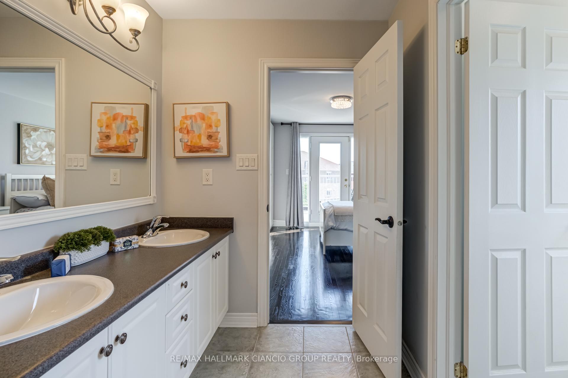 Photo 23 of 81 Aidan Drive, Vaughan, Vellore Village — HOMEH