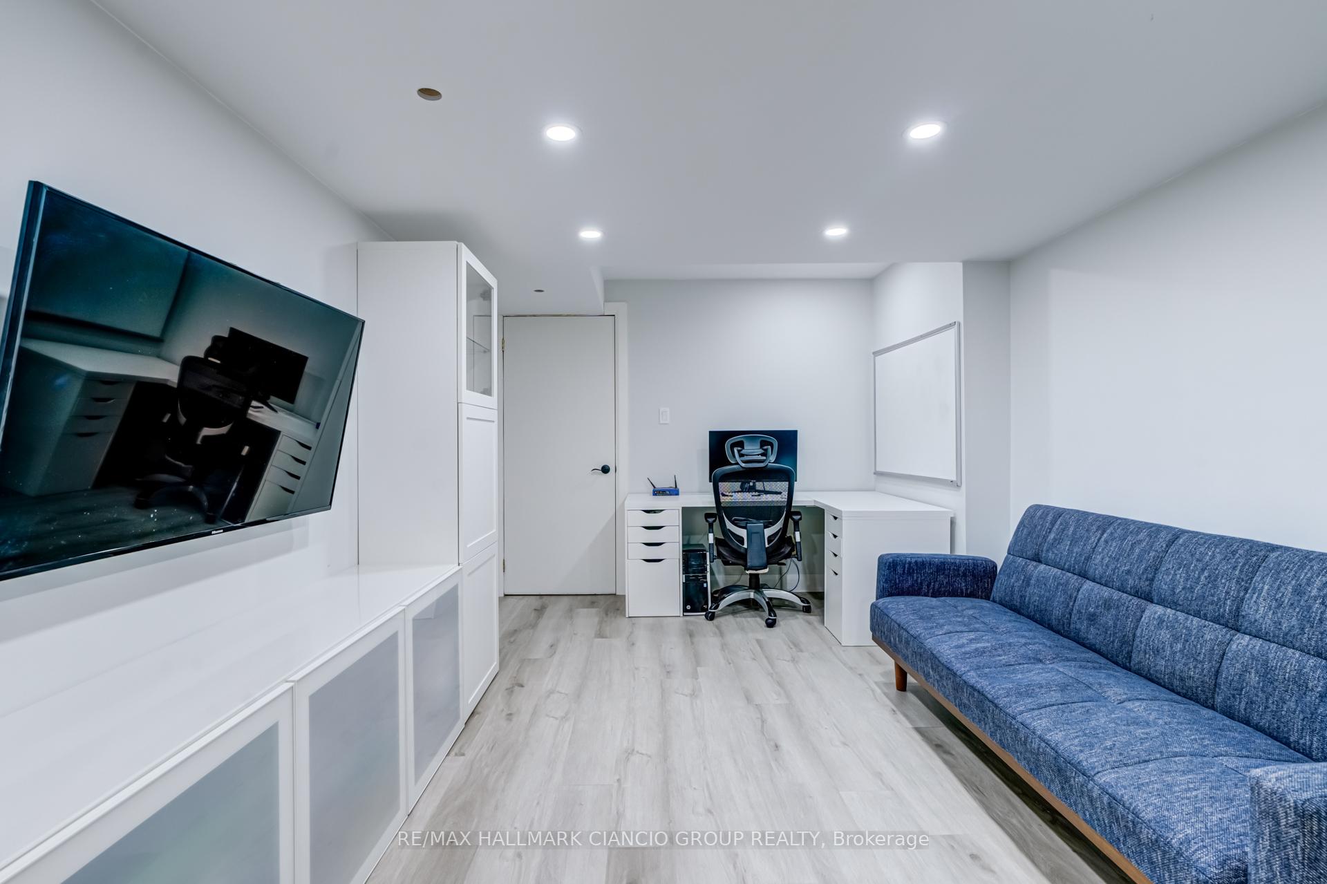 Photo 35 of 81 Aidan Drive, Vaughan, Vellore Village — HOMEH