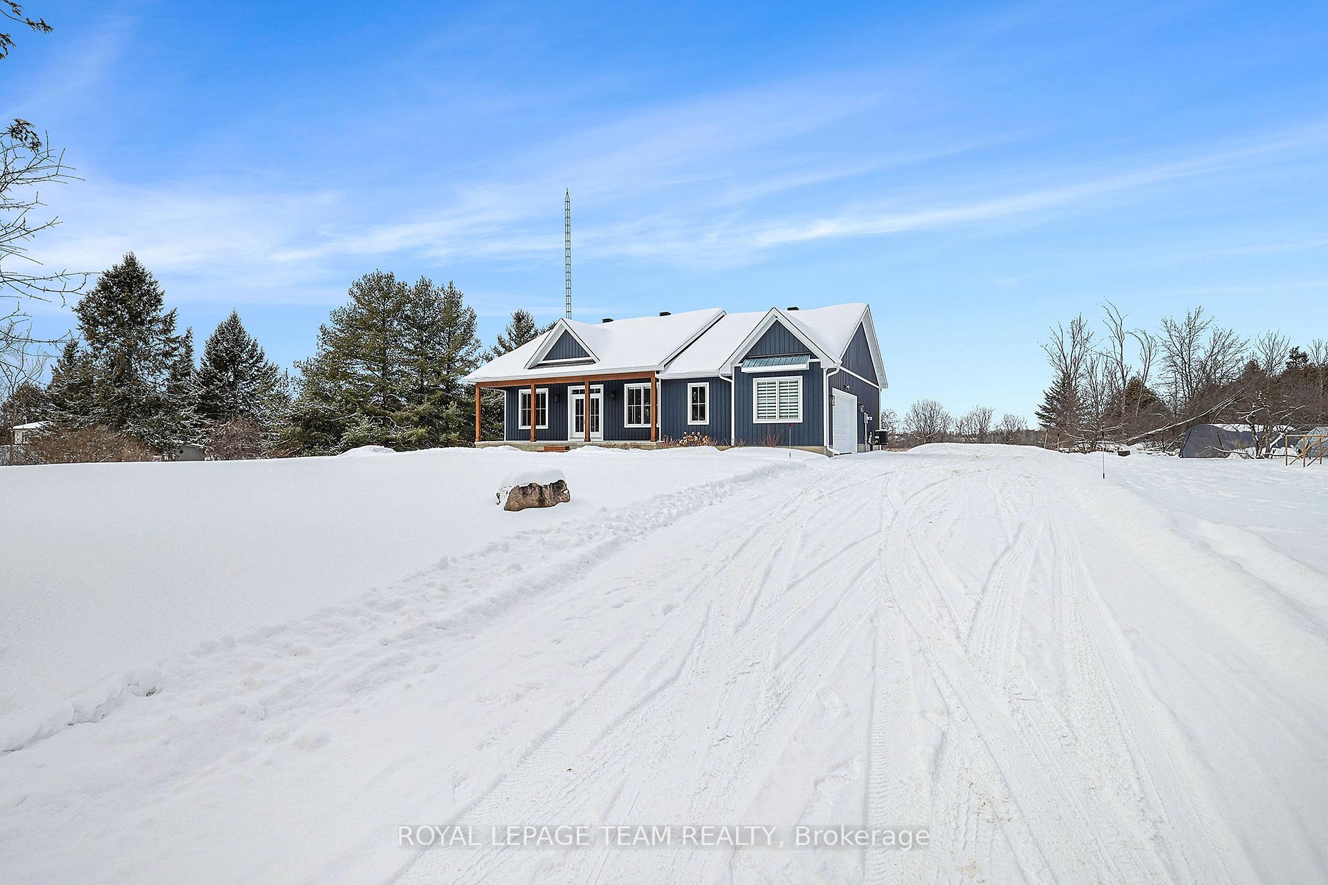 Photo 2 of 384 Kings Creek Road, Beckwith, Beckwith Twp — HOMEH