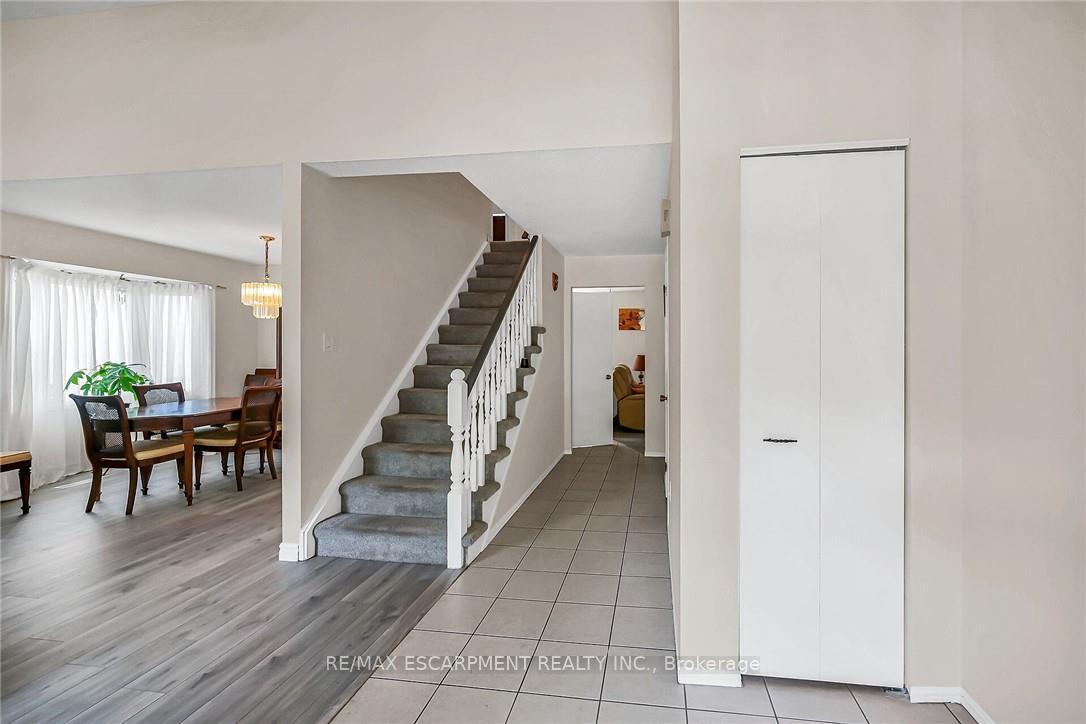 Photo 6 of 71 Kennard Street, Hamilton, Stoney Creek Mountain — HOMEH