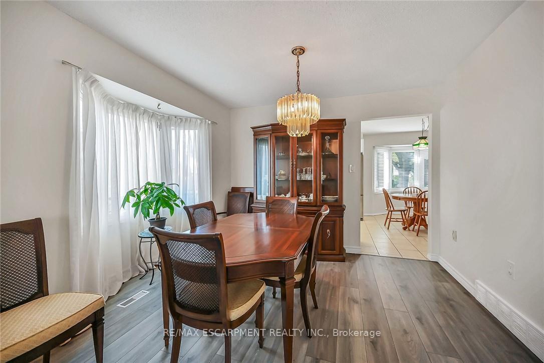 Photo 12 of 71 Kennard Street, Hamilton, Stoney Creek Mountain — HOMEH