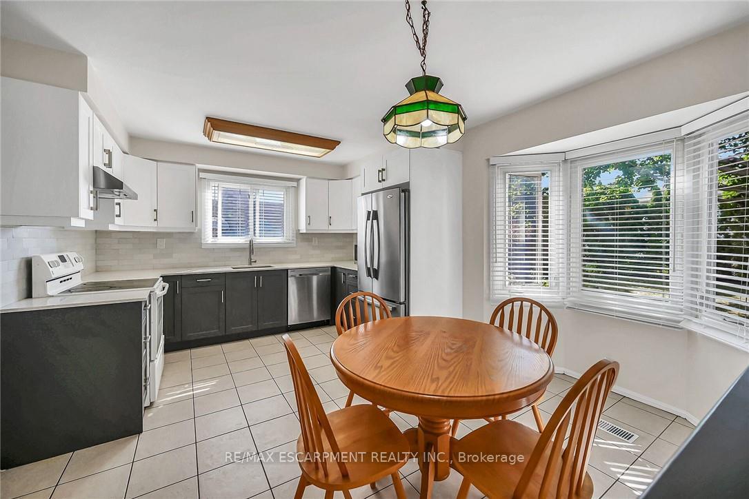Photo 15 of 71 Kennard Street, Hamilton, Stoney Creek Mountain — HOMEH