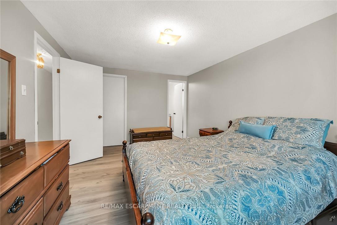 Photo 21 of 71 Kennard Street, Hamilton, Stoney Creek Mountain — HOMEH