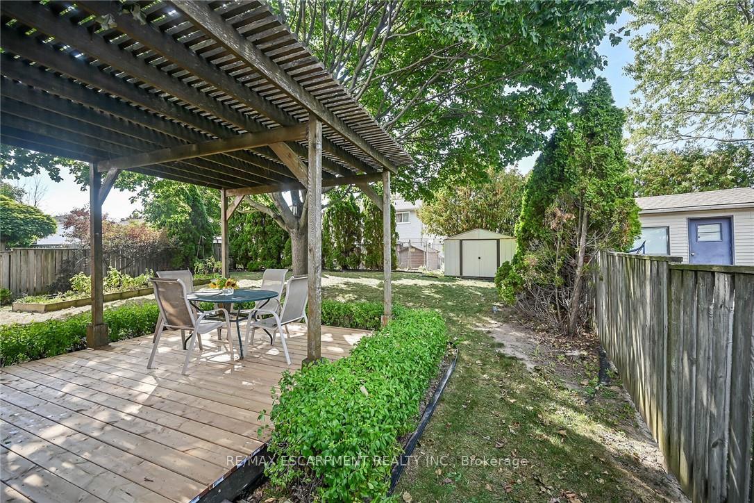 Photo 34 of 71 Kennard Street, Hamilton, Stoney Creek Mountain — HOMEH