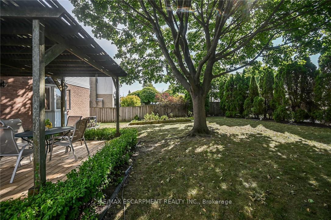 Photo 35 of 71 Kennard Street, Hamilton, Stoney Creek Mountain — HOMEH