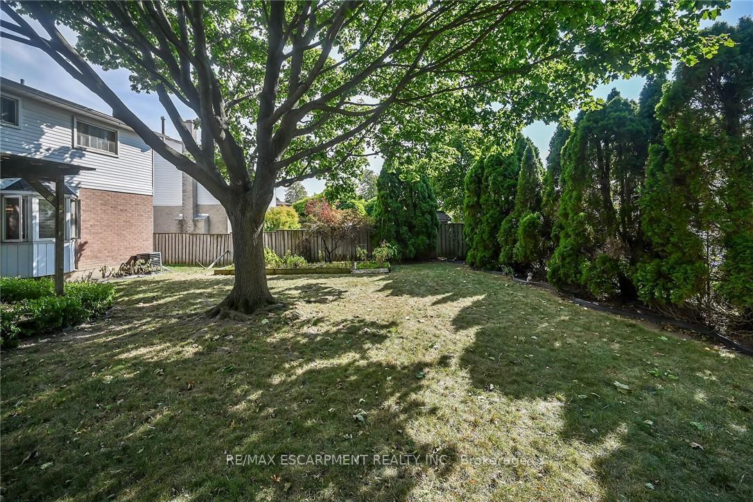 Photo 37 of 71 Kennard Street, Hamilton, Stoney Creek Mountain — HOMEH