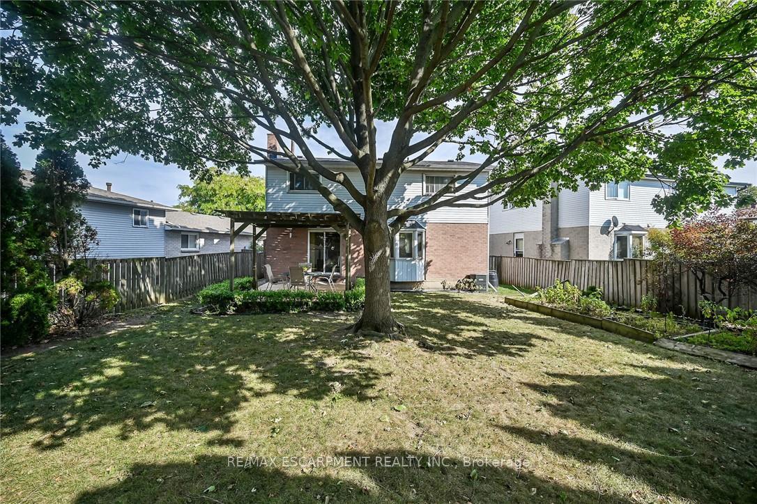 Photo 38 of 71 Kennard Street, Hamilton, Stoney Creek Mountain — HOMEH