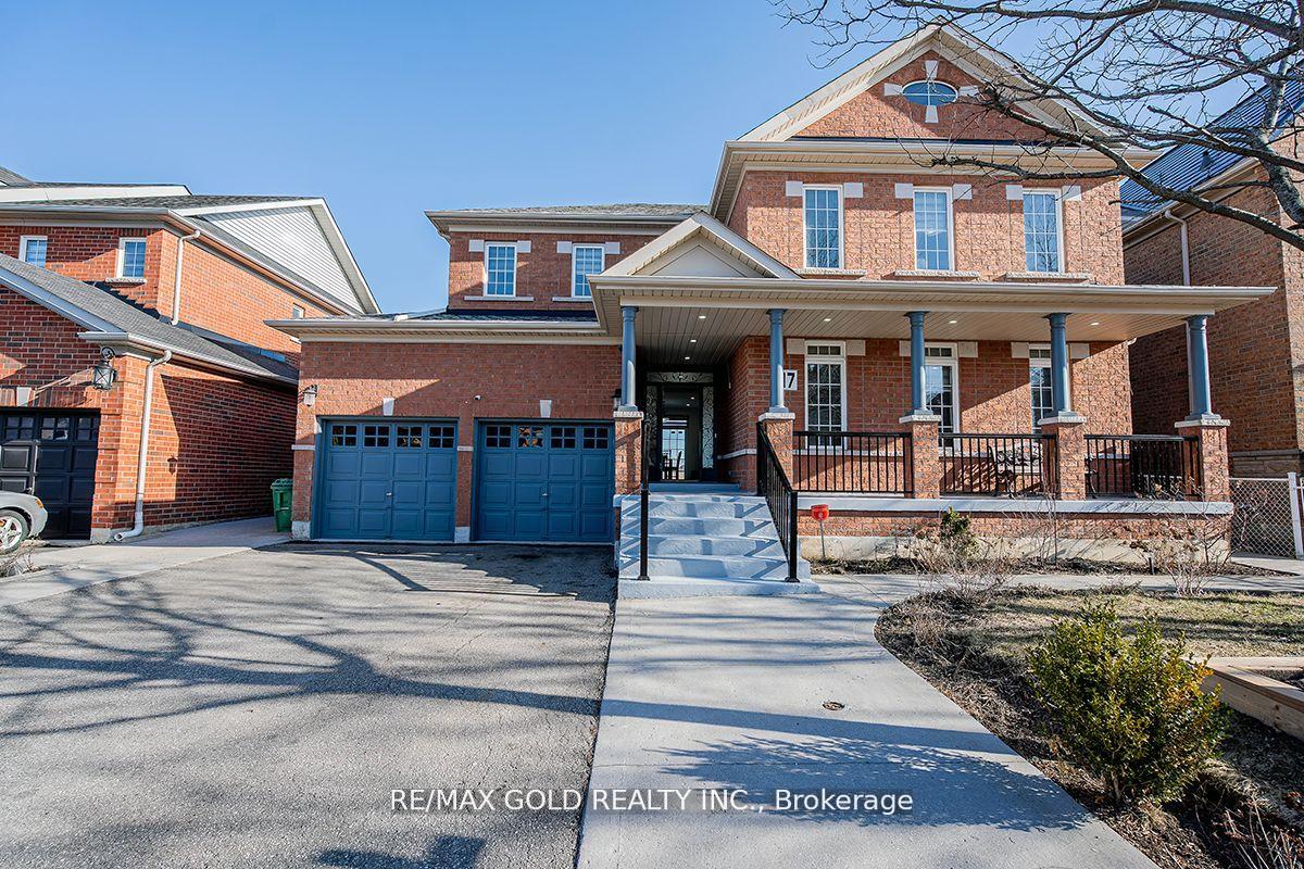 Photo 3 of 17 Yellow Pine Road, Brampton, Bram East — HOMEH