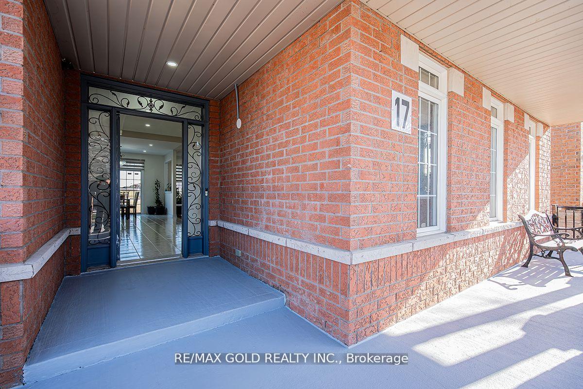 Photo 4 of 17 Yellow Pine Road, Brampton, Bram East — HOMEH