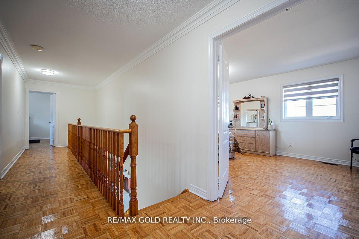 Photo 20 of 17 Yellow Pine Road, Brampton, Bram East — HOMEH