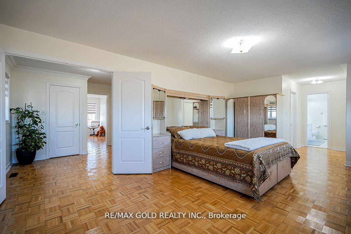 Photo 22 of 17 Yellow Pine Road, Brampton, Bram East — HOMEH