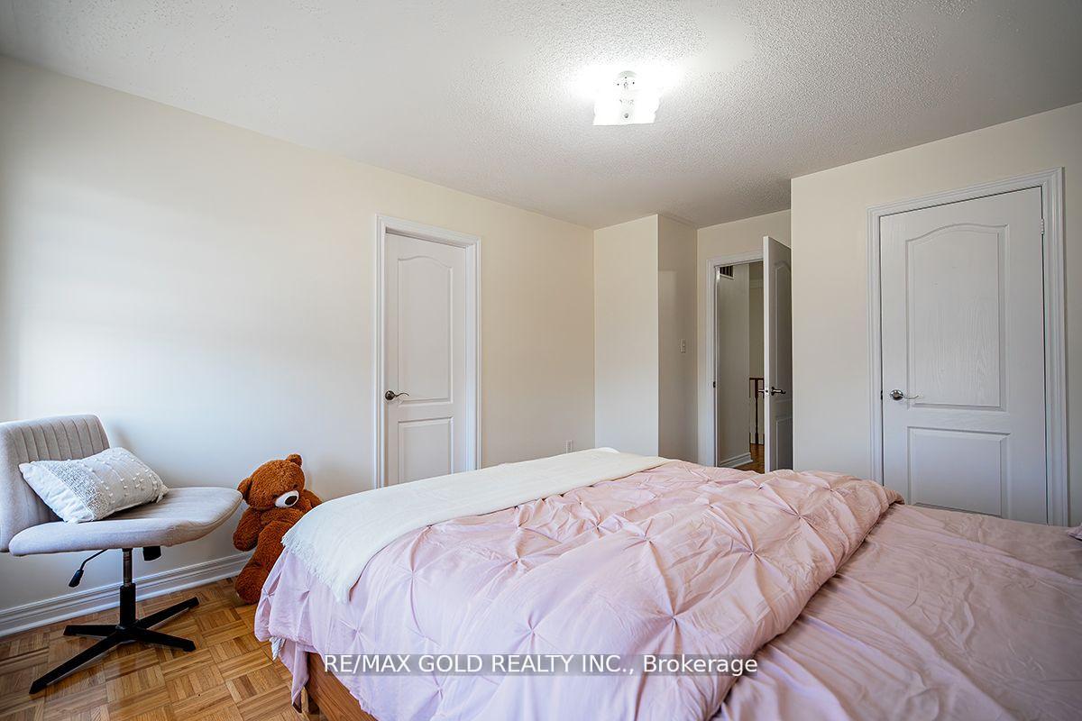 Photo 28 of 17 Yellow Pine Road, Brampton, Bram East — HOMEH