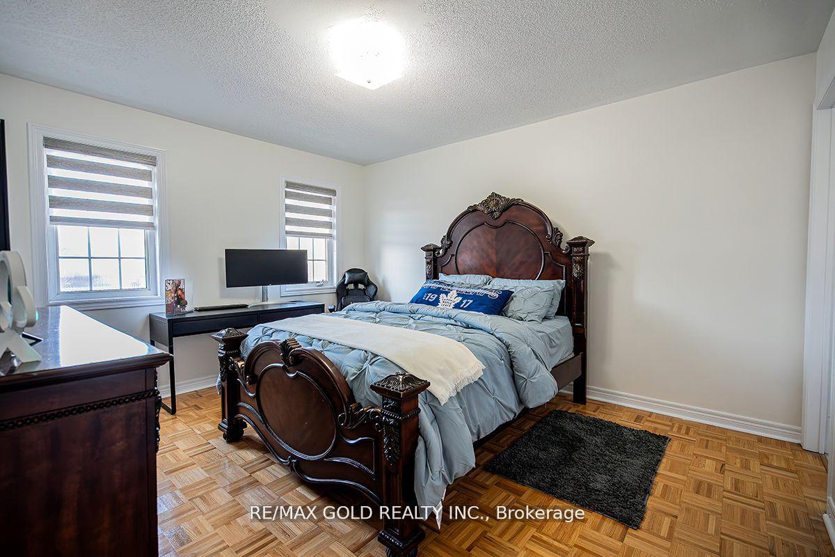 Photo 33 of 17 Yellow Pine Road, Brampton, Bram East — HOMEH
