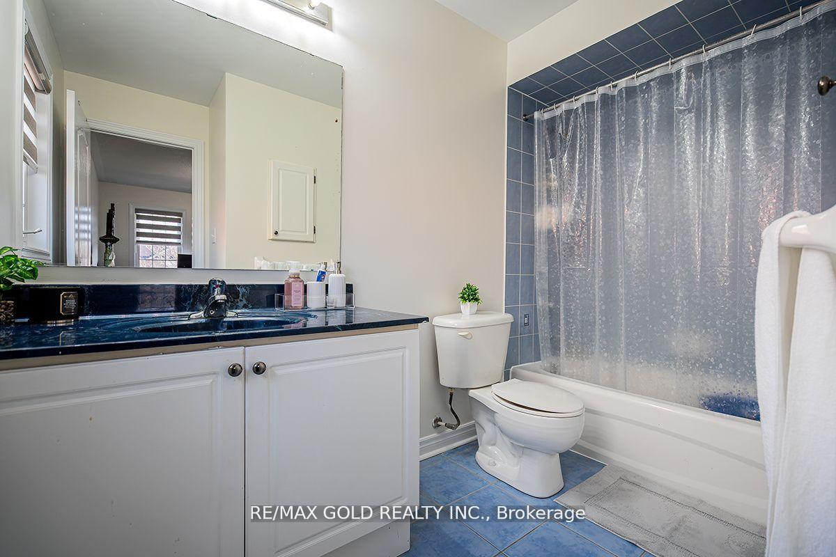 Photo 34 of 17 Yellow Pine Road, Brampton, Bram East — HOMEH