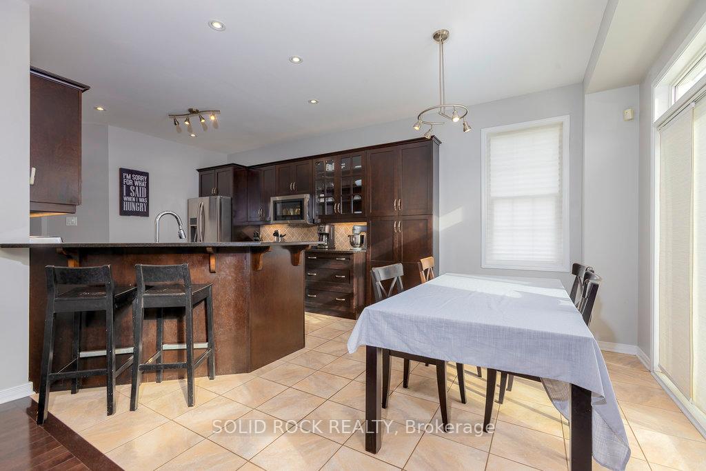 Photo 6 of 400 Tartaruga Lane, Ottawa, Barrhaven - Cedargrove/Fraserdale — HOMEH