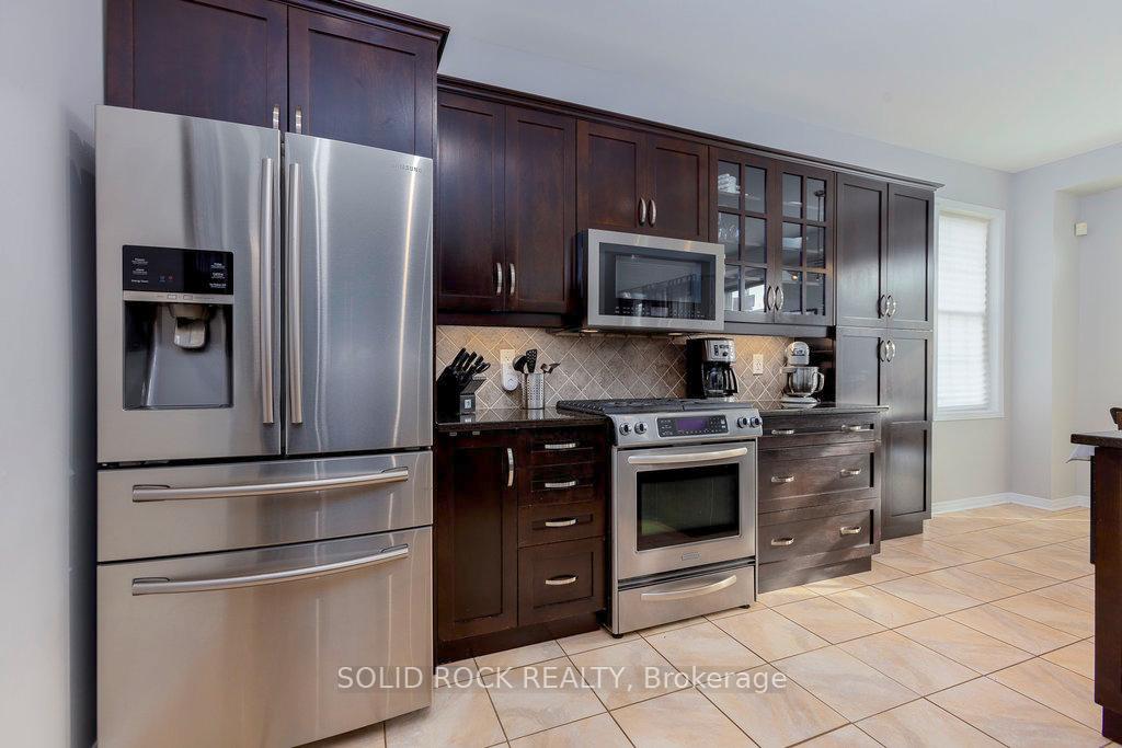 Photo 12 of 400 Tartaruga Lane, Ottawa, Barrhaven - Cedargrove/Fraserdale — HOMEH